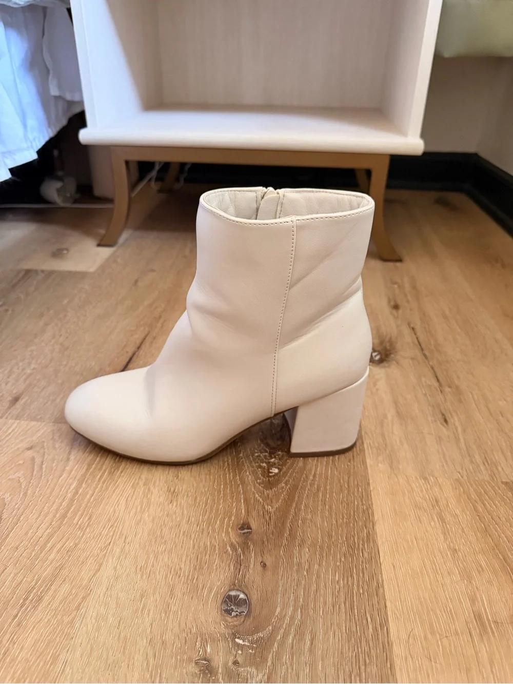 White Women's Ankle Boots - Classic Zip Closure- Size 9